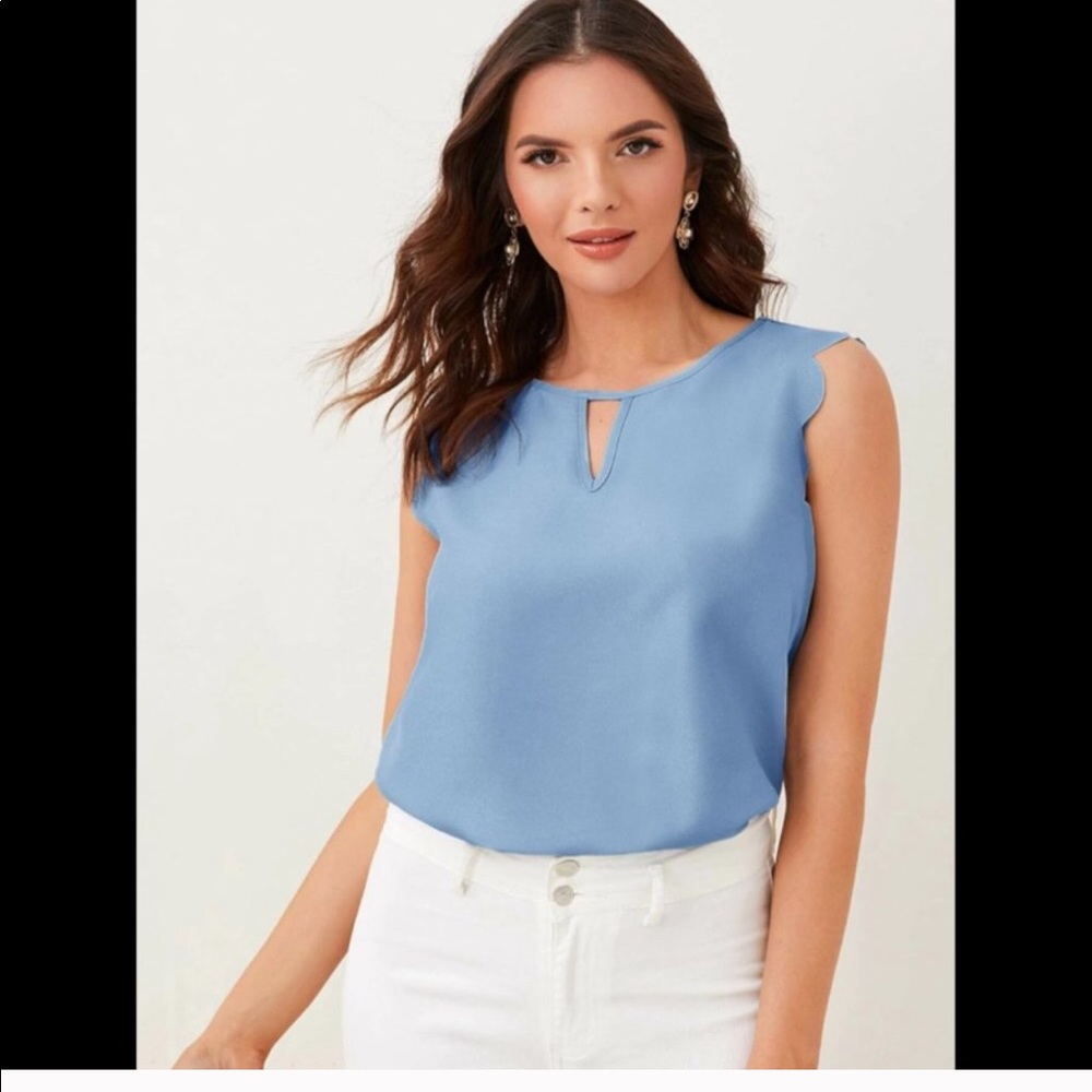 Keyhole solid trim top